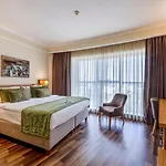 Grand Pasha & Casino 5* Нікосія