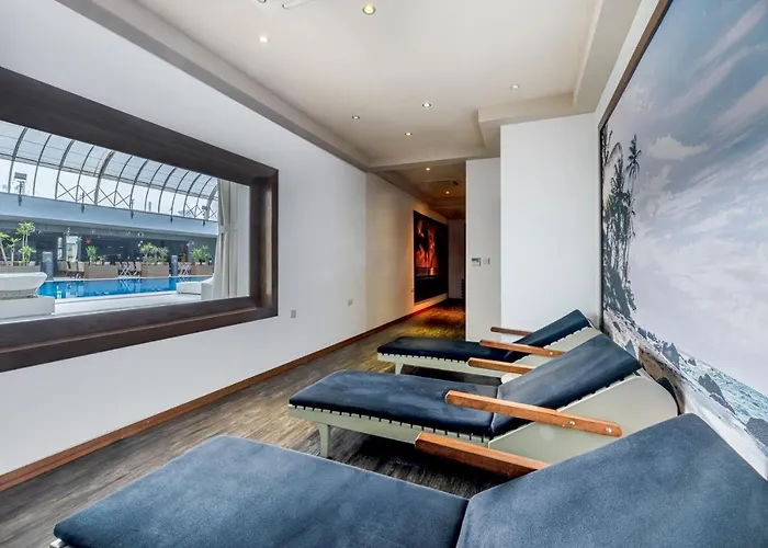 Grand Pasha & Casino 酒店