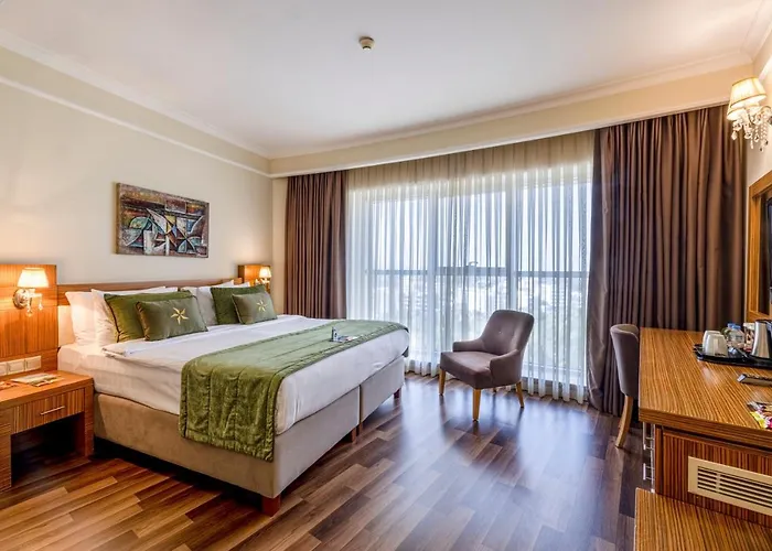 Grand Pasha & Casino 5* 尼科西亚